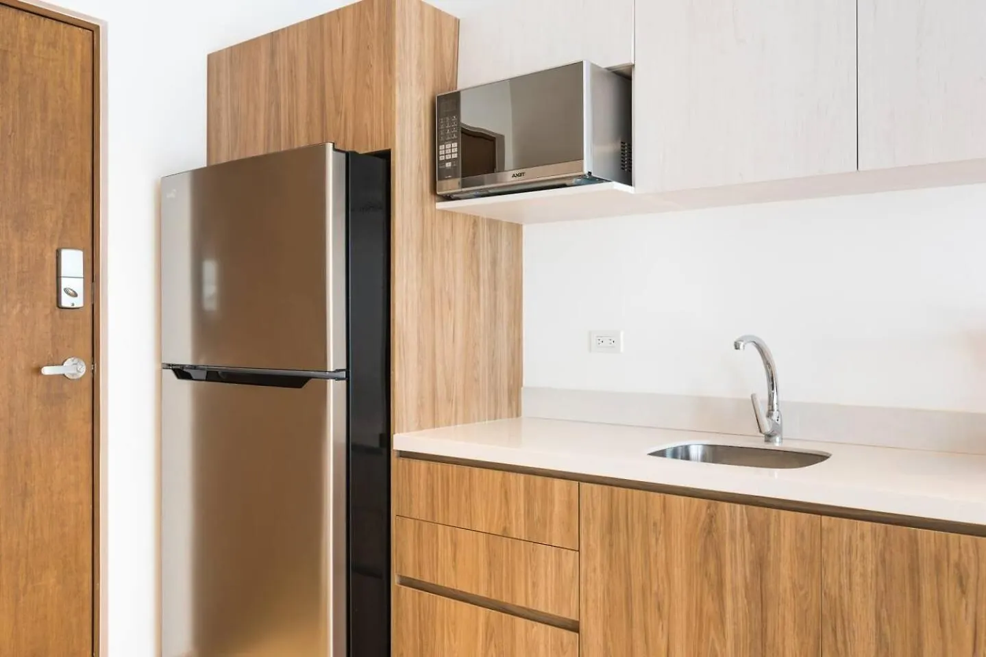 1Br In Central Location, 100Mb Wifi, Condo Ipana Playa del Carmen Apartment