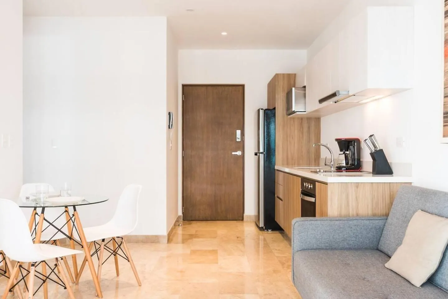 Apartment 1Br In Central Location, 100Mb Wifi, Condo Ipana Playa del Carmen Mexico